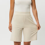 Light Ponte Shorts - Ninepine