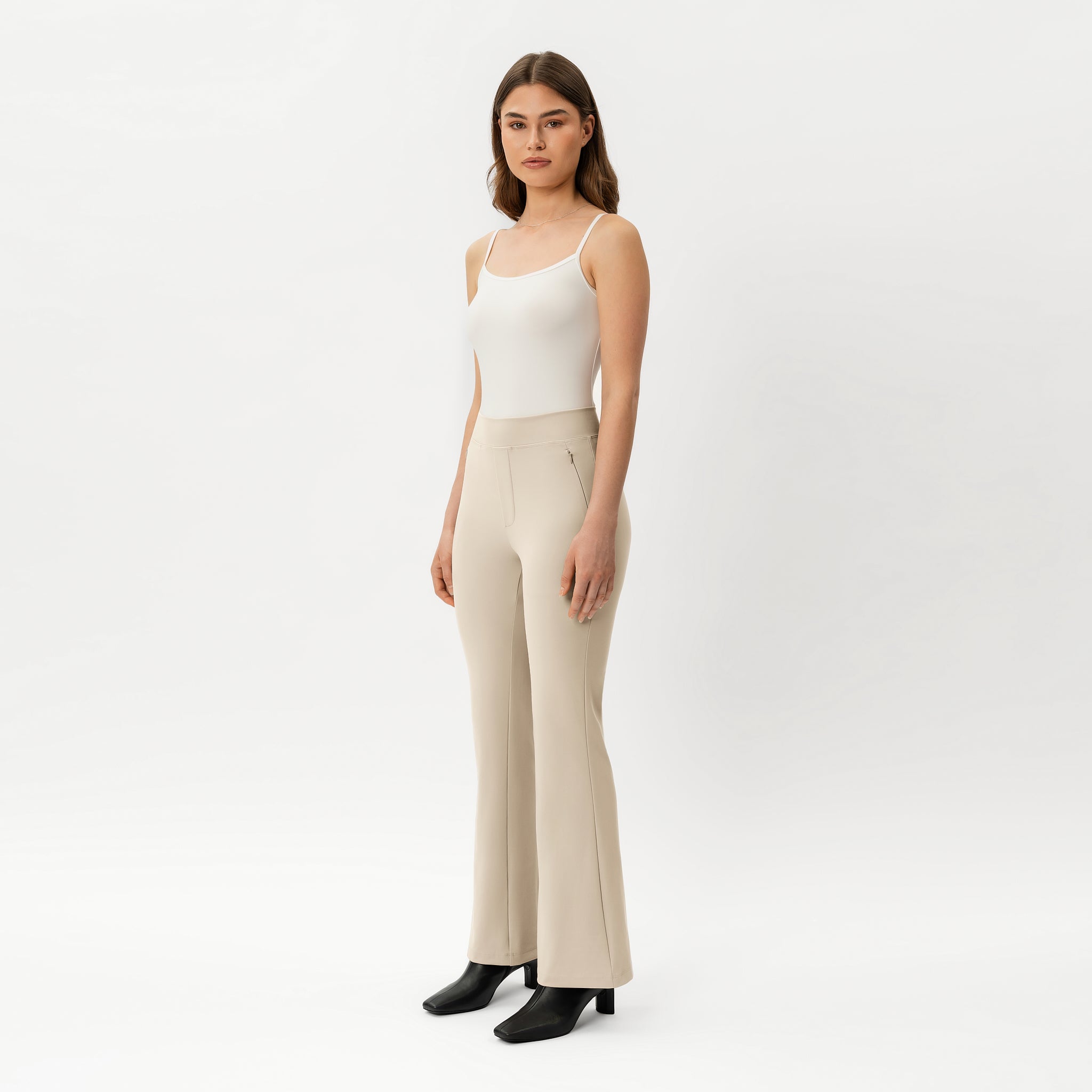 Asana Bootcut Pant - Ninepine
