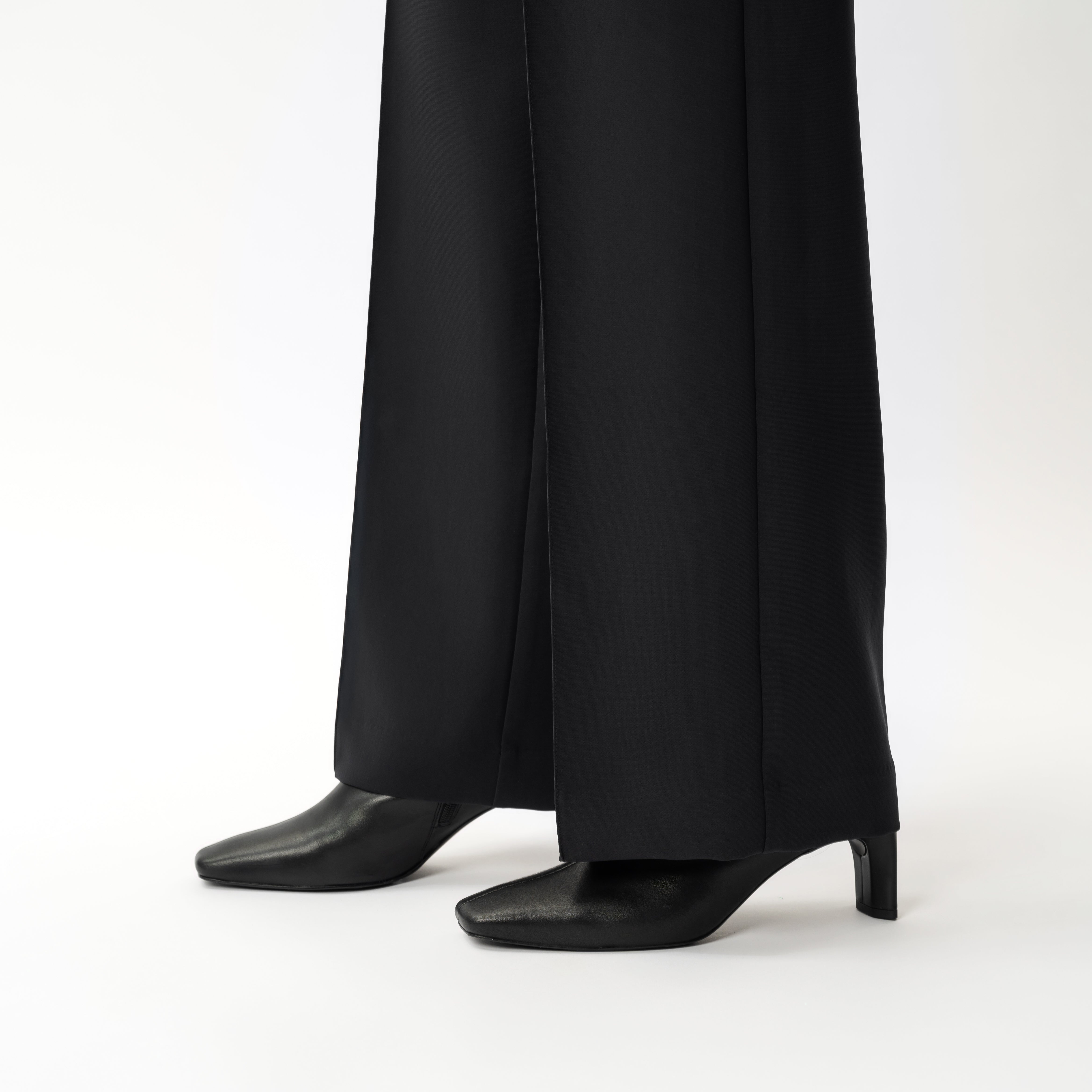 Crepe Relaxed Trouser - Ninepine