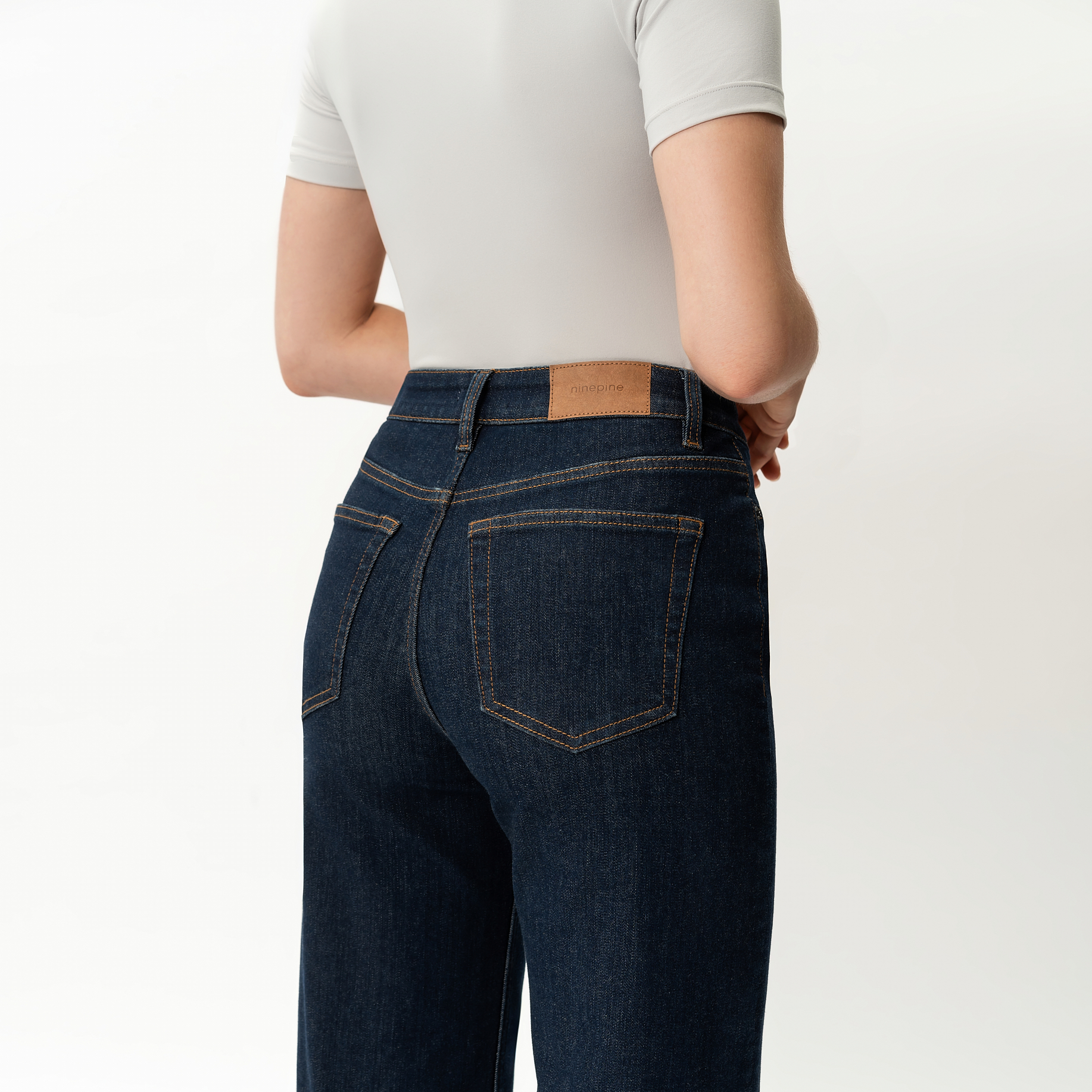 Relaxed ComfortDenim™ Jeans - Ninepine