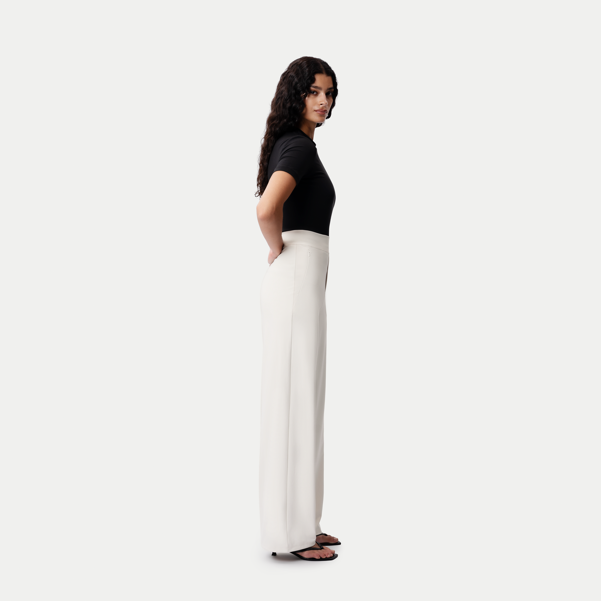 Height: 172 cm | Length: 32" | Size: XS / Height: 5'8" | Length: 32" | Size: XS